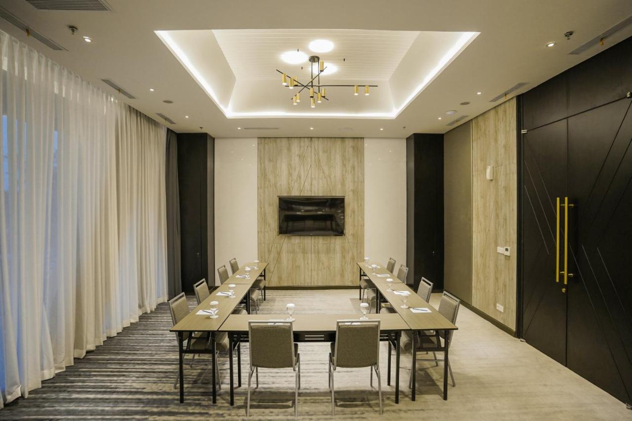 Awann Sewu Boutique Hotel And Suite Semarang Exterior foto