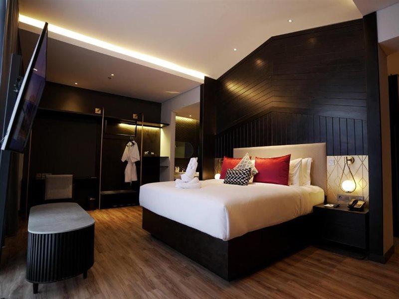 Awann Sewu Boutique Hotel And Suite Semarang Exterior foto